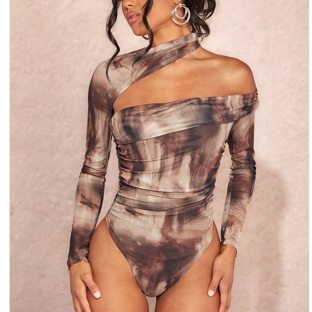 Brown Asymmetrical Long Sleeve Slim Bodysuit
